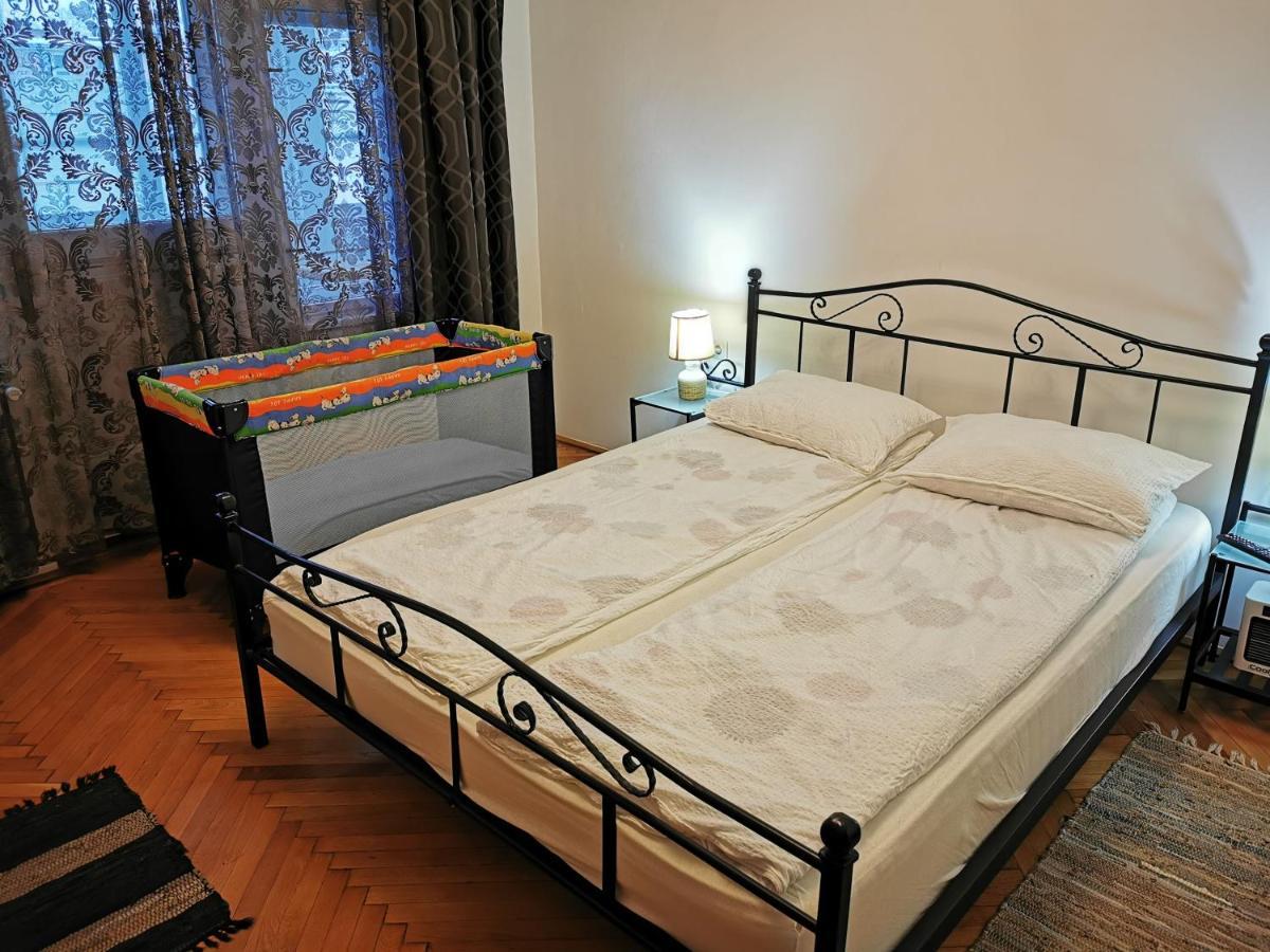 Ferienwohnung Apartament Hunter Cluj-Napoca Exterior foto